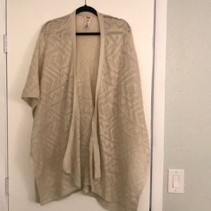 Cream Poncho / Wrap